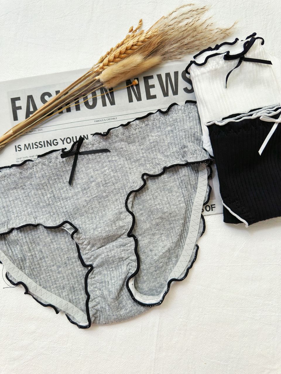 U07 中腰纯棉螺纹内裤