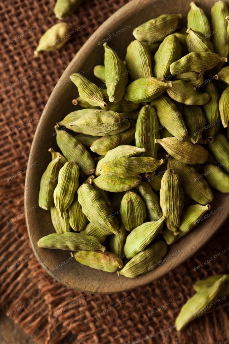 Green Cardamom (Bold  Elacihi )