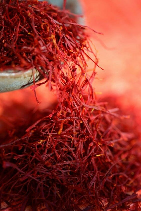 Premium Saffron Threads (Kesar)