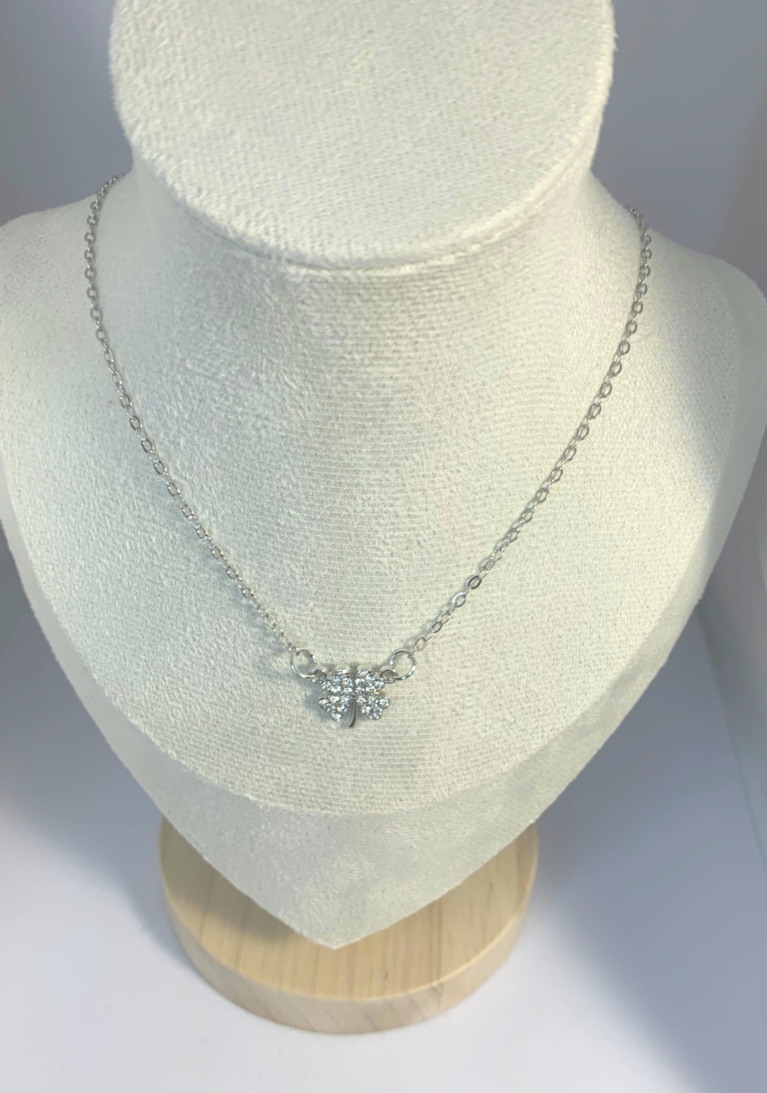 STERLING SILVER 4 LEAF CLOVER LUCK NECKLACE