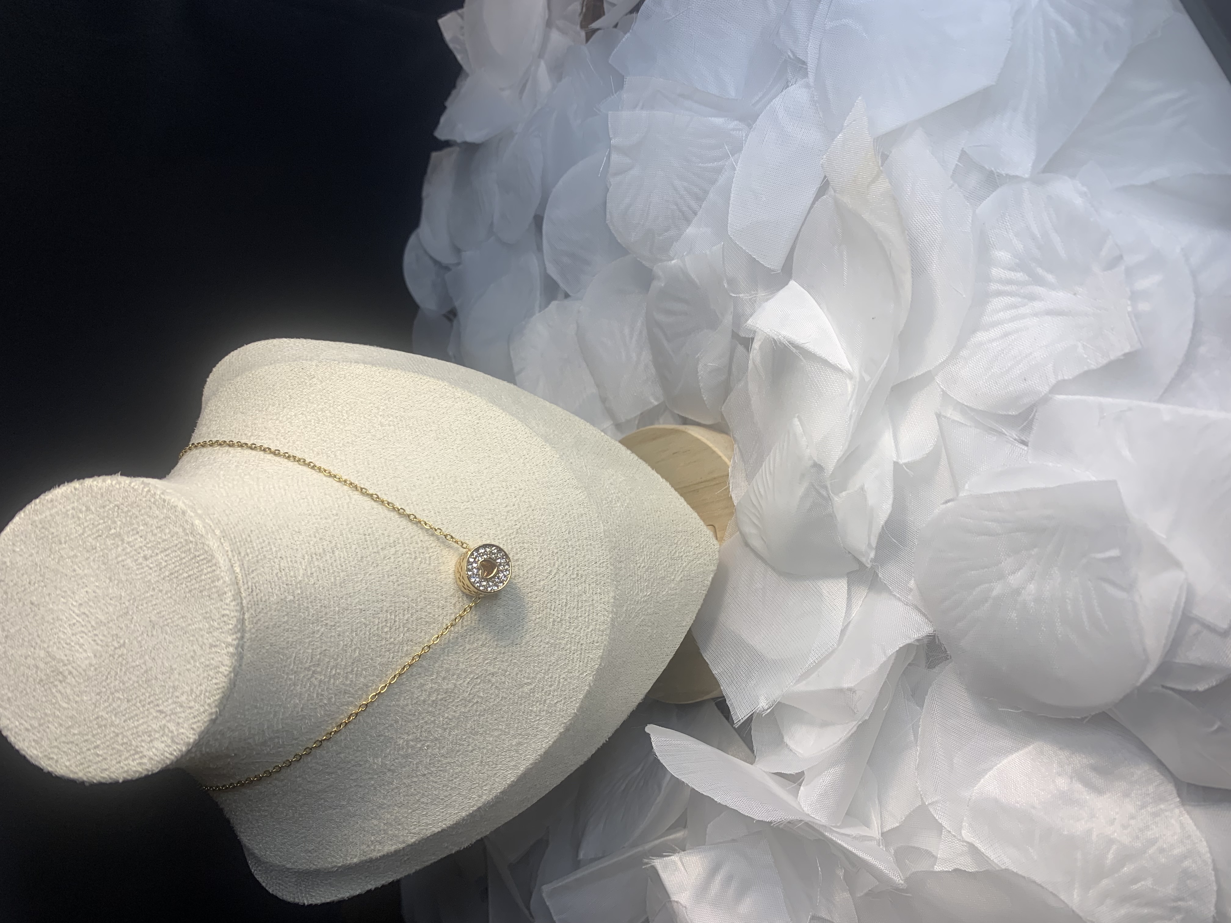 HEART PENDANT NECKLACE