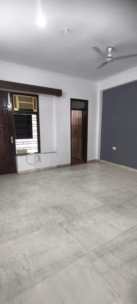3 BHK - Semi-Furnished