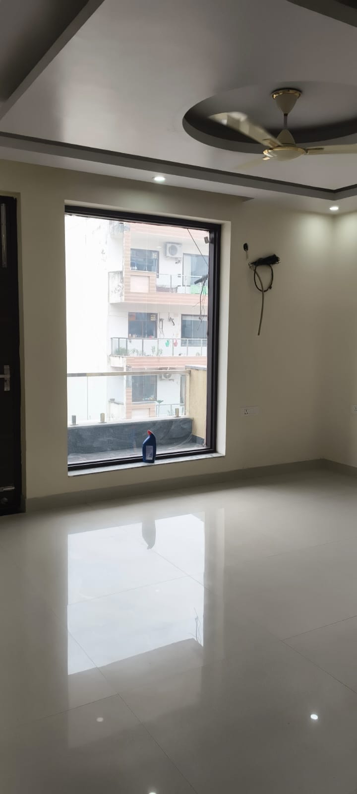 3 BHK - Semi-Furnished - Sector 57