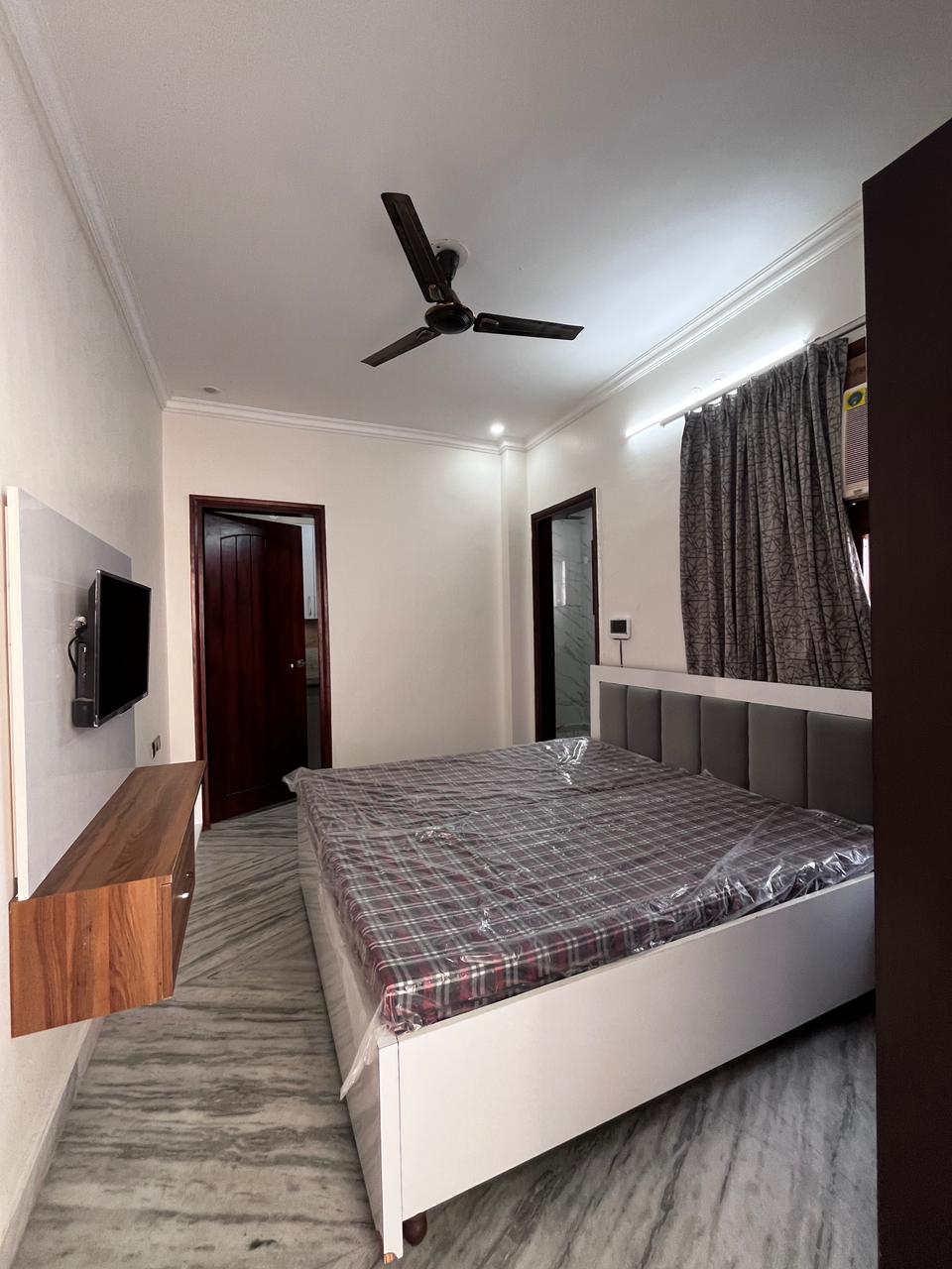 1 RK - Fully Furnished - Sector 56