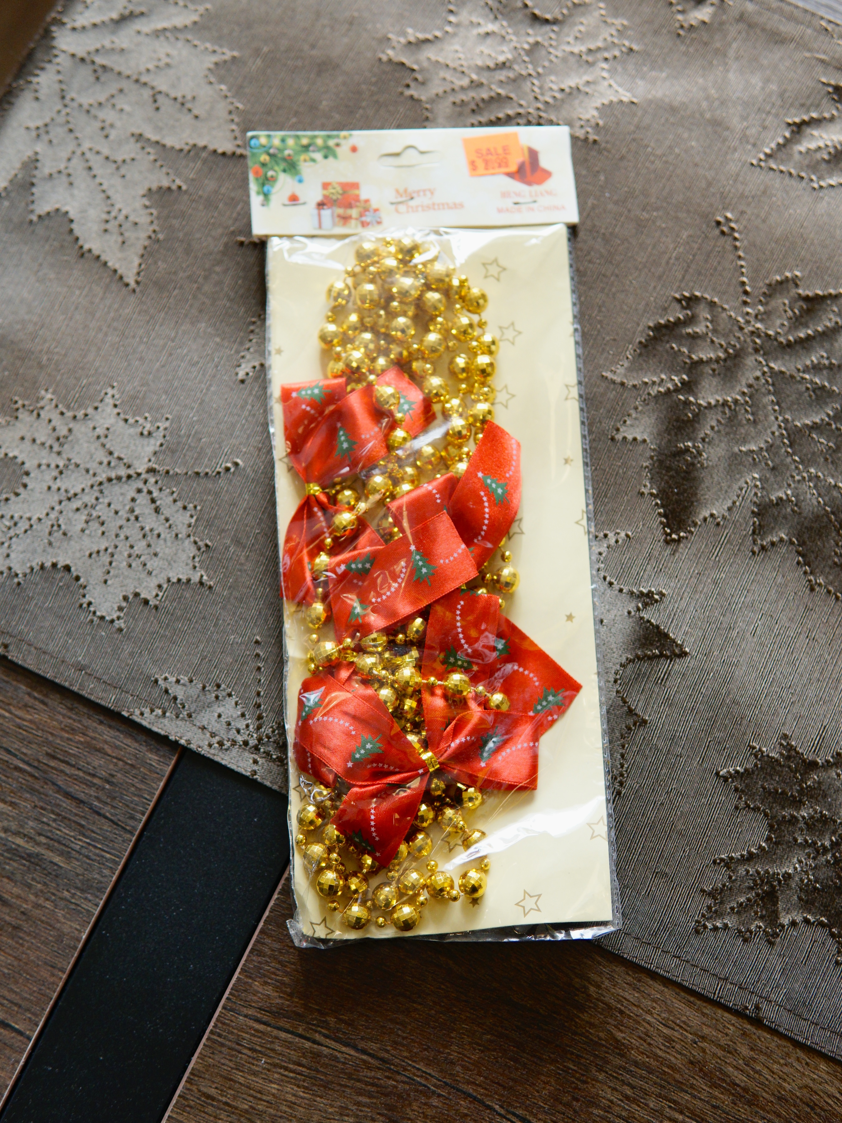 Decorative Beads & Bows