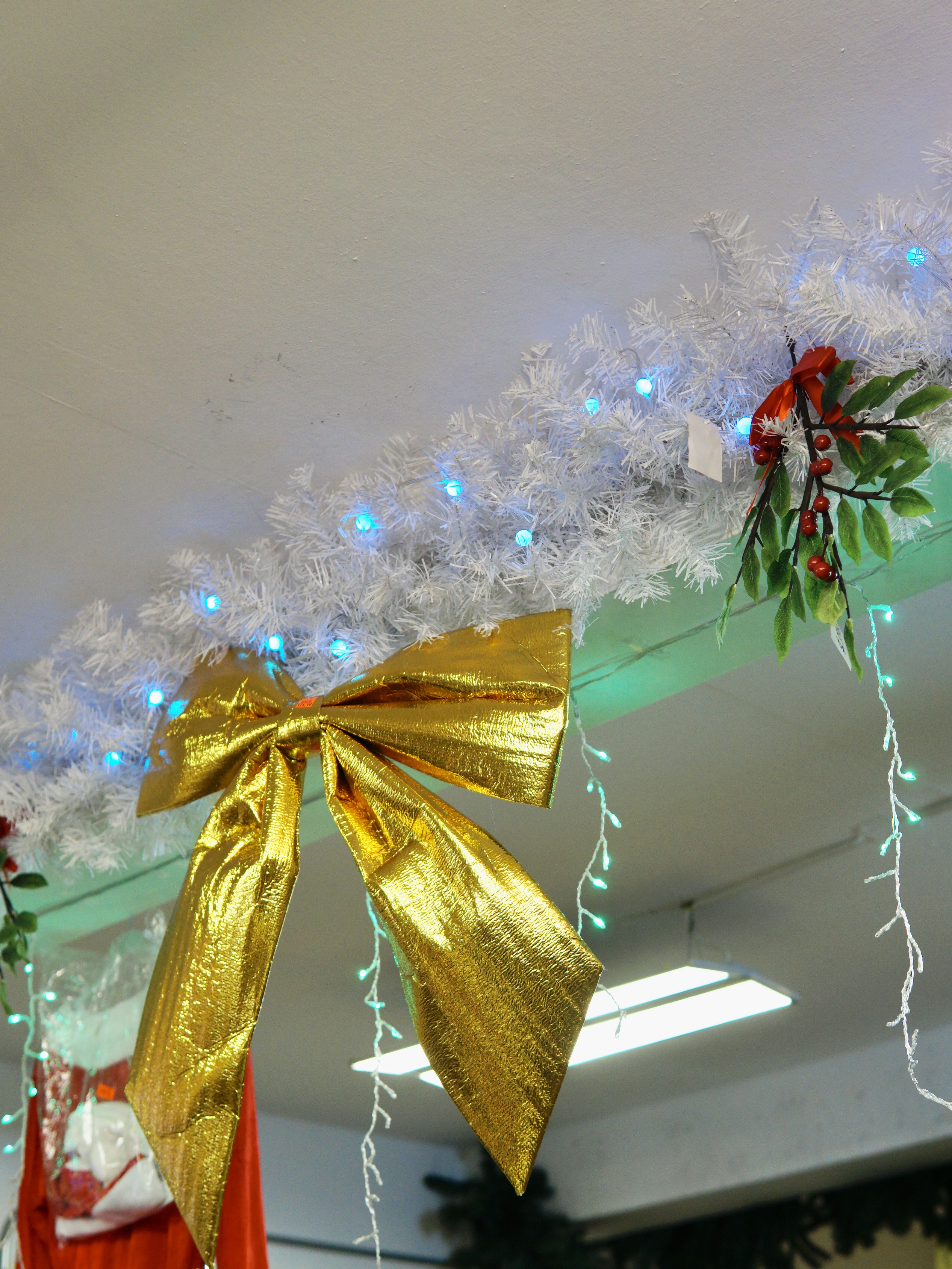 The Classic Sherwood Garland