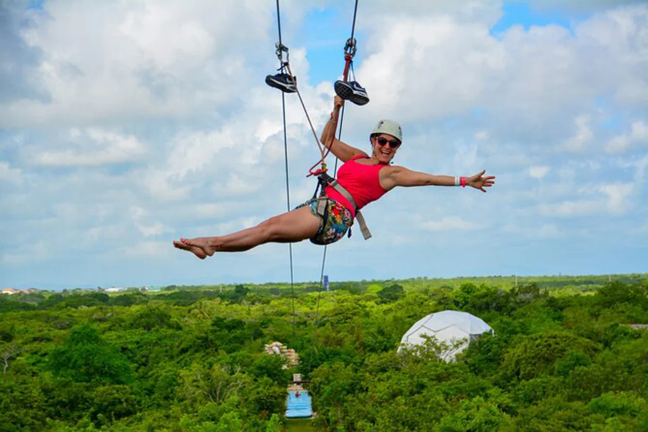 Aventura en Zip Line o Tirolina (Canopy)