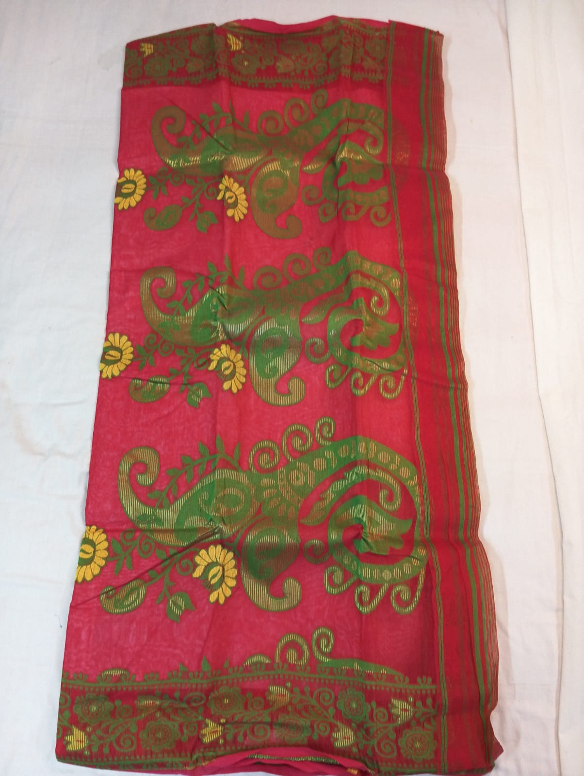 Red Madhabilata Saree with Fancy Buti & Rich Pallu