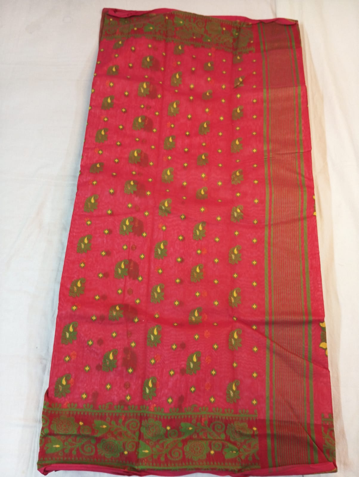 Red Madhabilata Saree with Fancy Buti & Rich Pallu