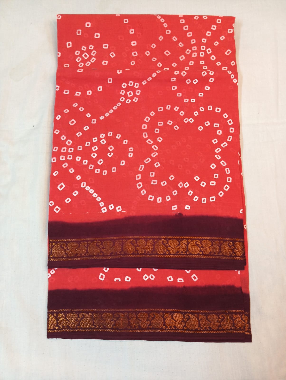 Bandhej Gajri Handloom Saree with Traditional Tie-Dye Pattern