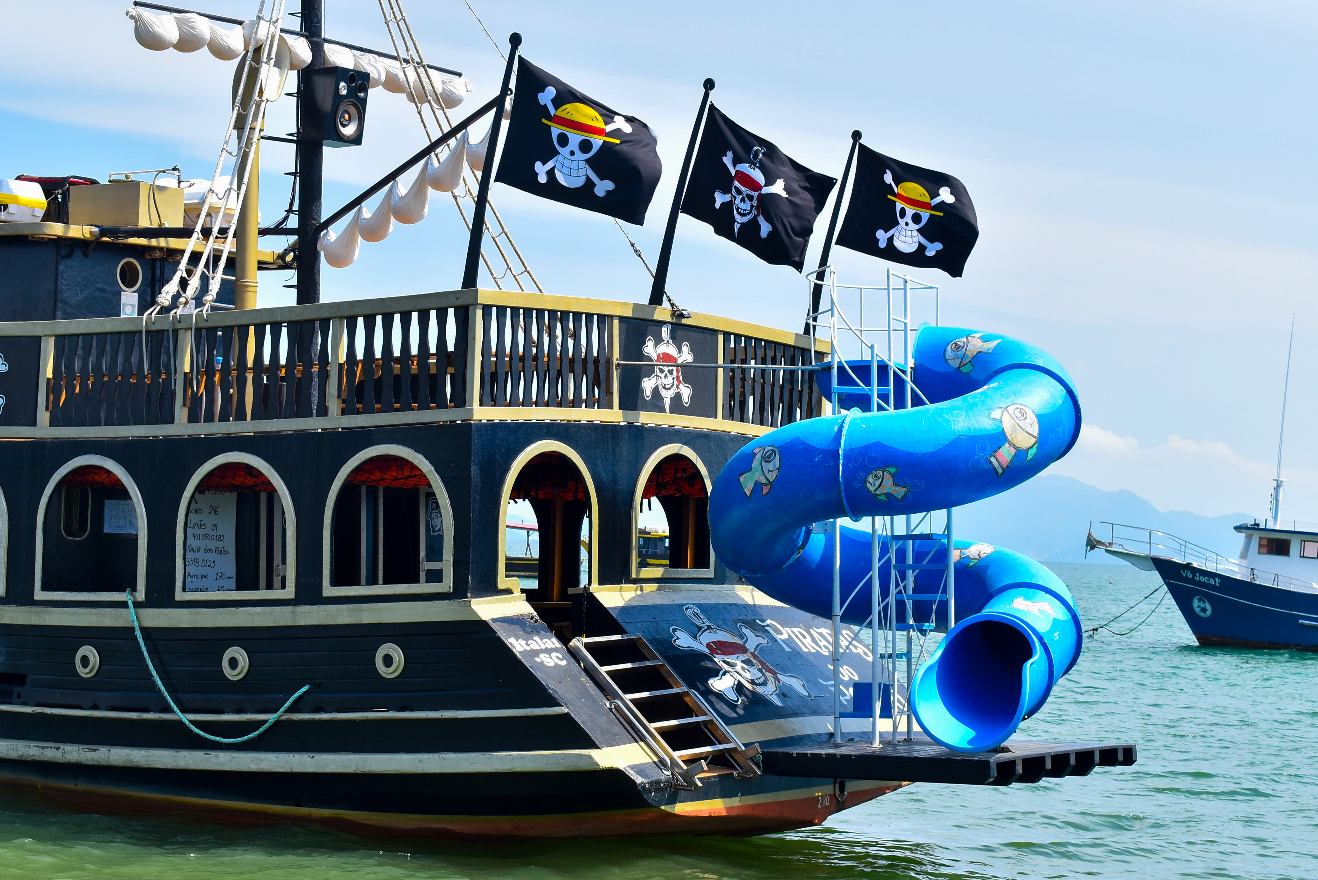 Meia (6-12 anos) Passaporte Barco Pirata do Porto 