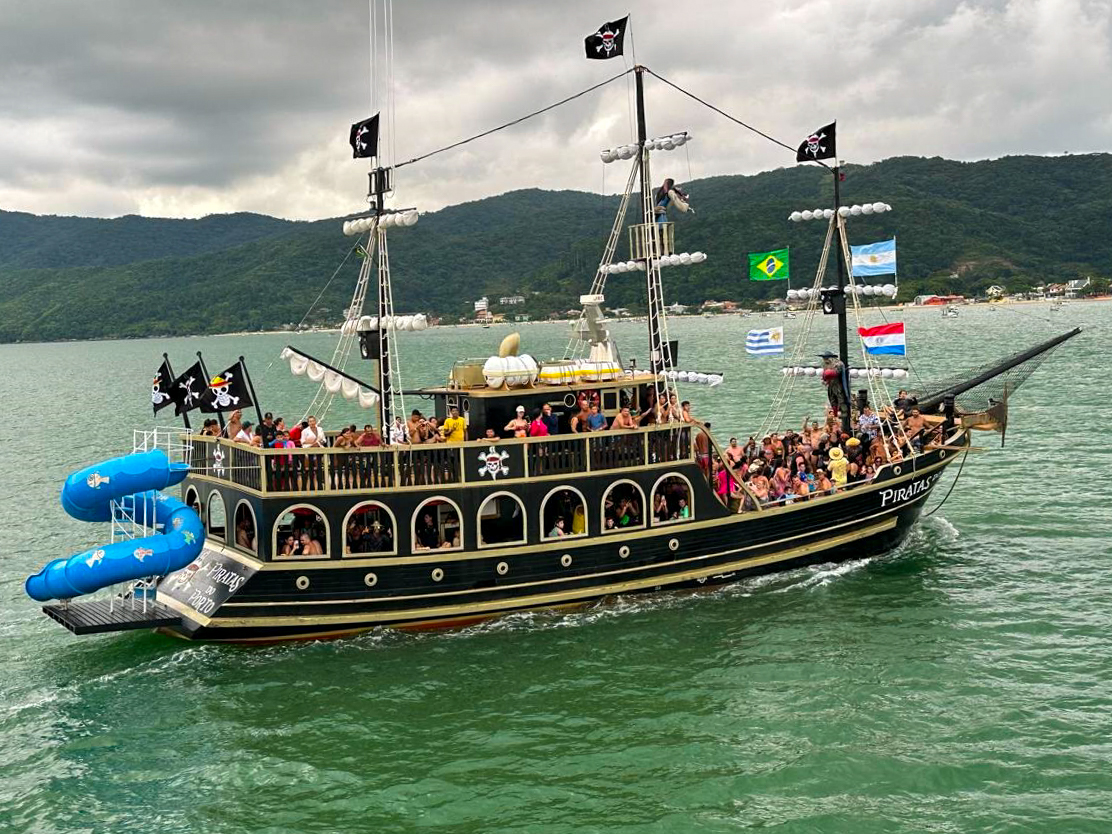 Adulto (13+) Passaporte Barco Pirata do Porto