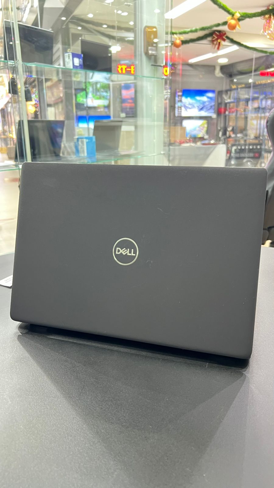 DELL LATITUDE 3410 i7 10GER.  16GV / 256SSD SEMI NOVO