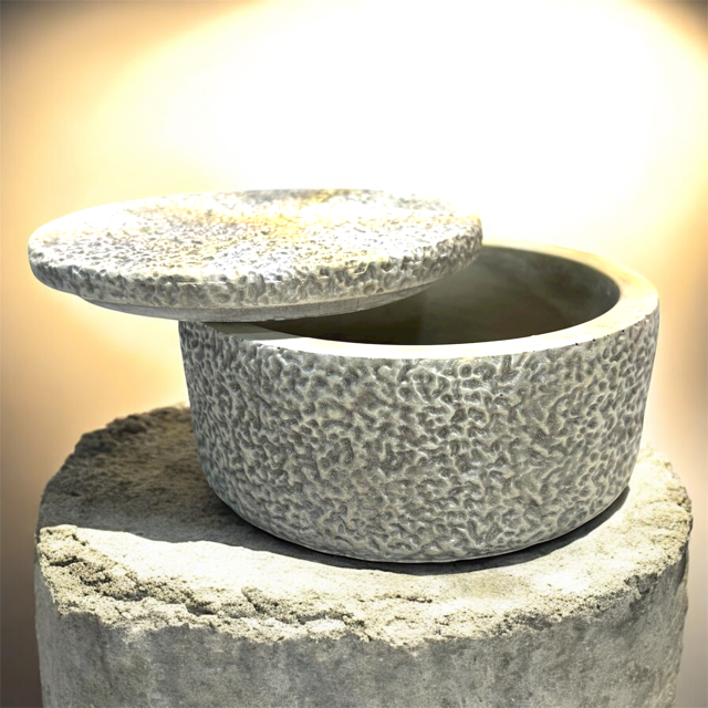 10pc Lot Textured Horizon Candle Vessel (lid included) -10oz