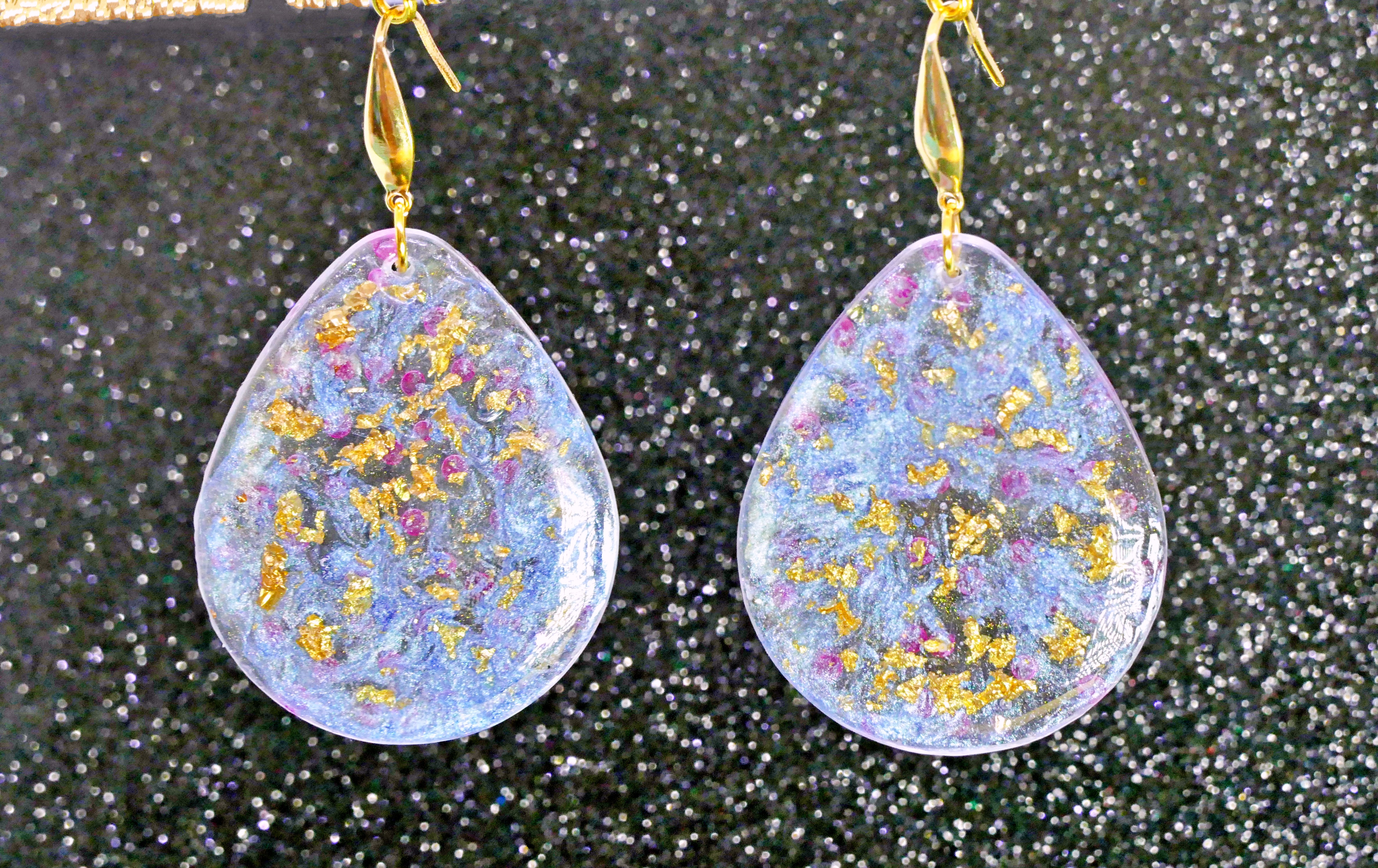 Pendientes de lágrima resina