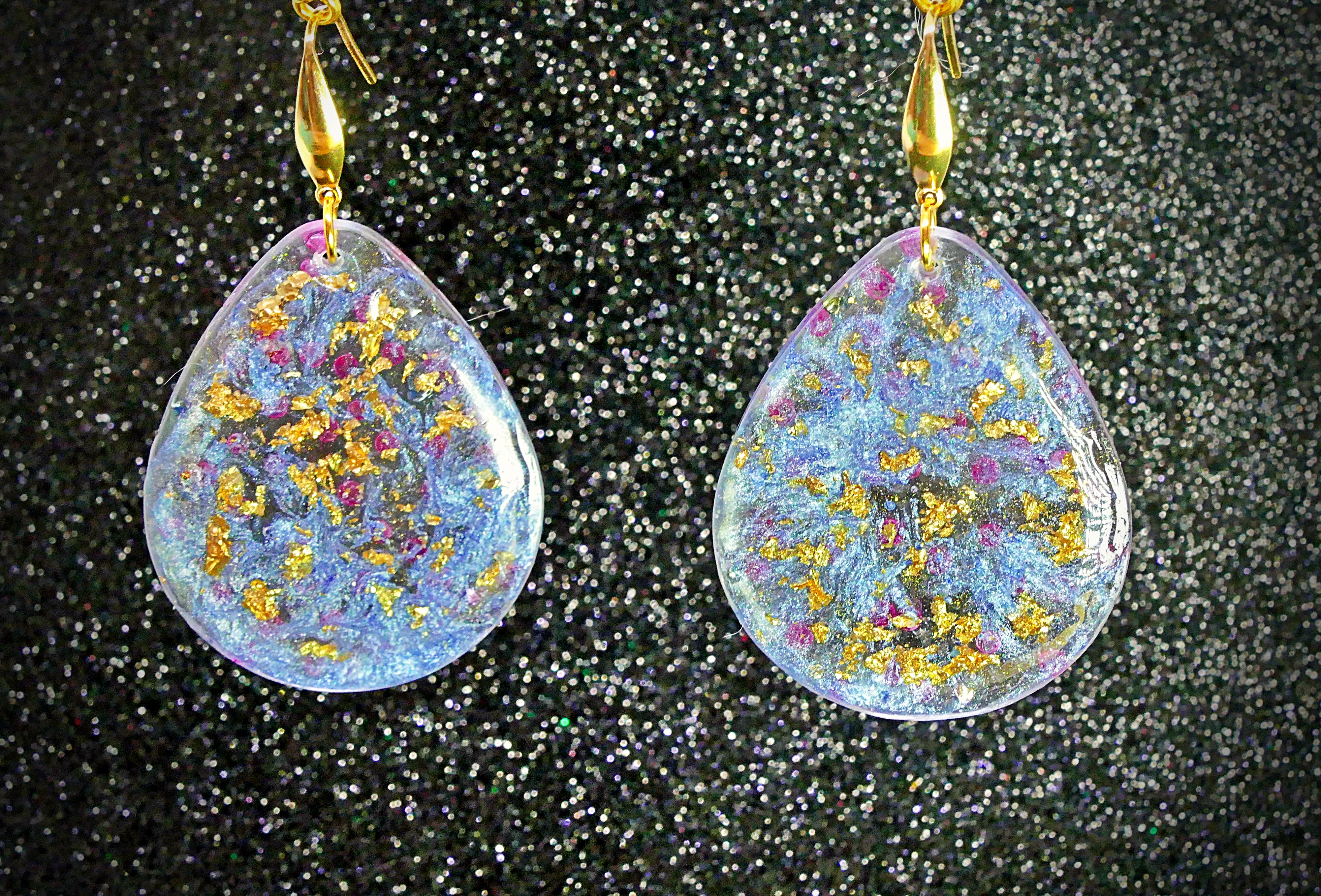 Pendientes de lágrima resina