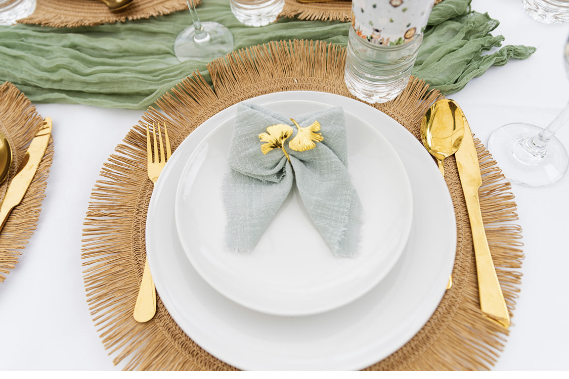 Service d’assiettes élégant