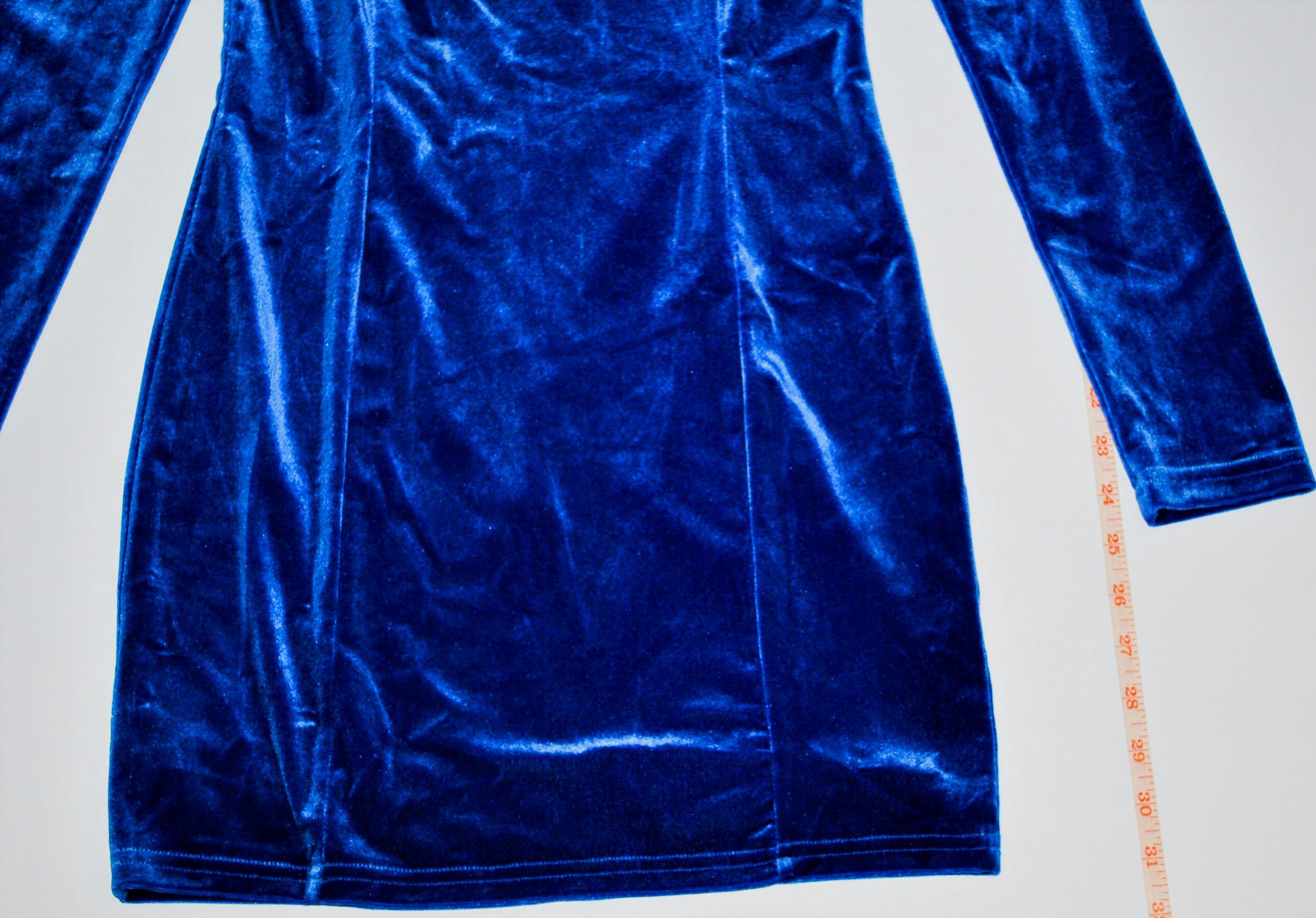 SUPERDOWN Blue Velvet Long Sleeve Dress