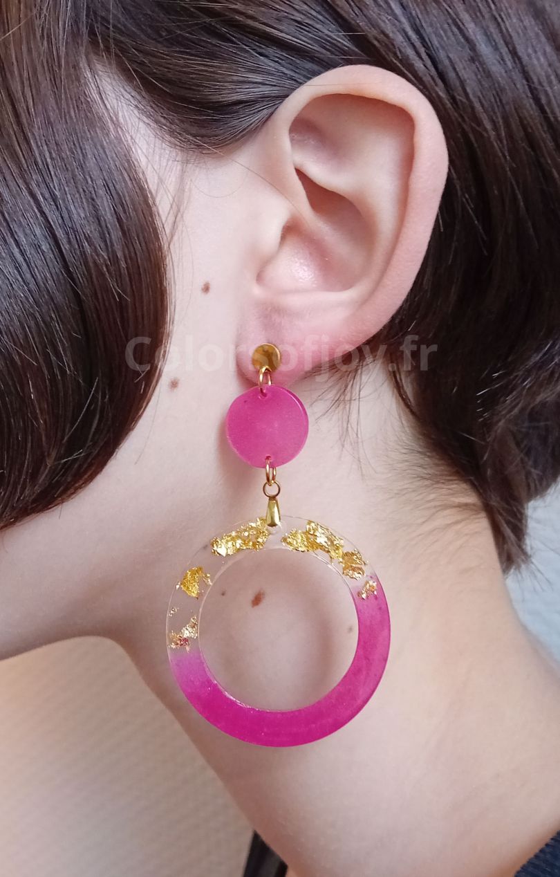 Boucles d’oreilles Précieuses Roses et Transparentes avec feuilles d’or