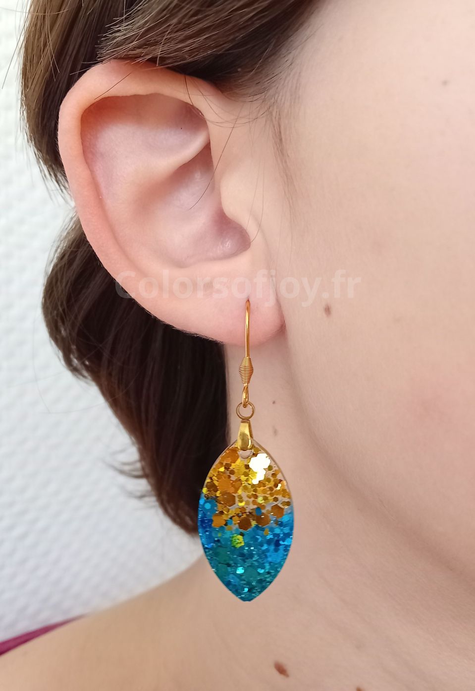 Boucles d’oreilles Bleues et Dorées à Paillettes