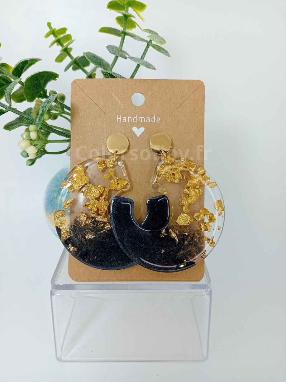 Boucles d’oreilles Noires et Transparentes avec feuilles d’or à Paillettes