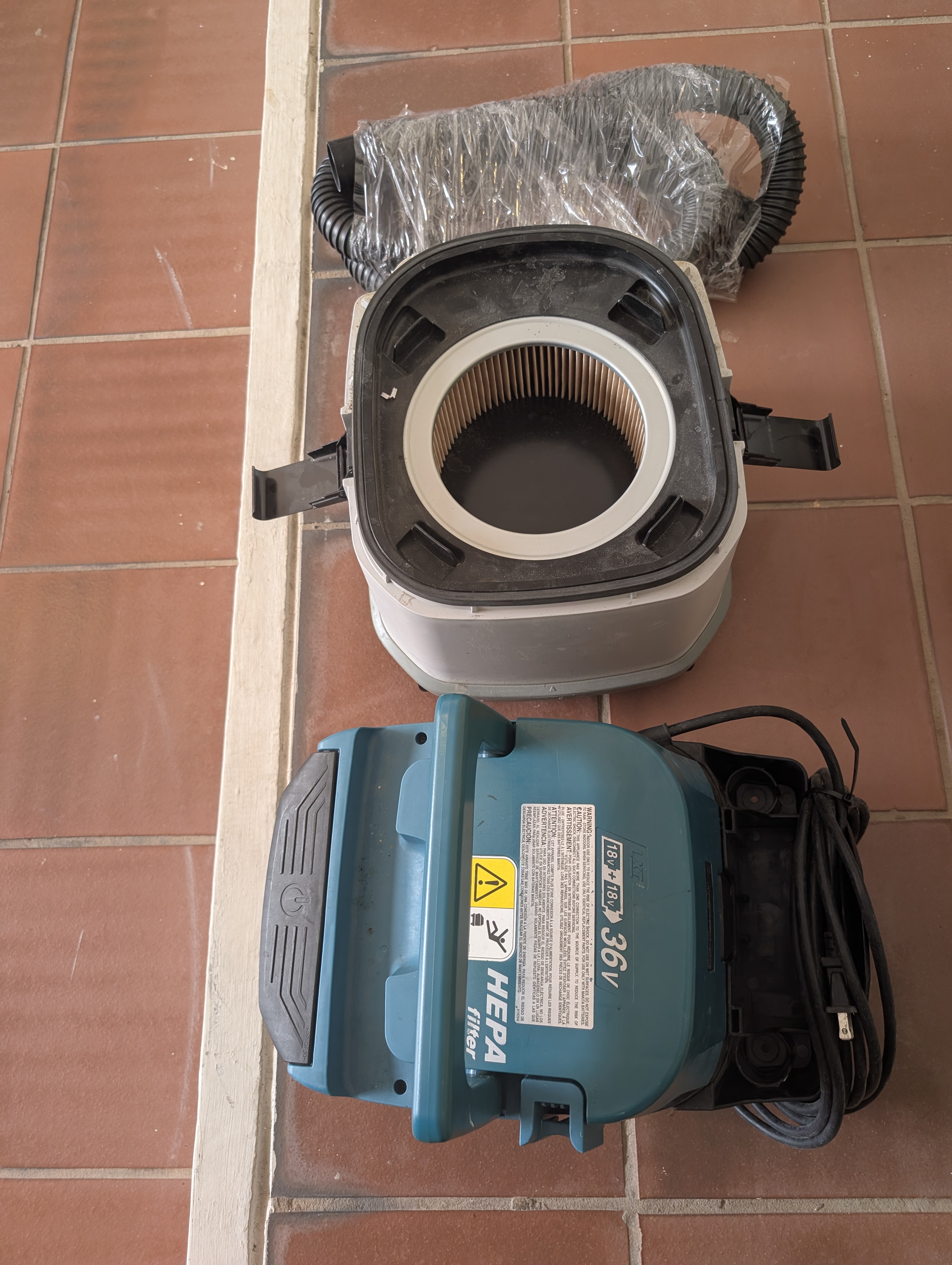 Makita Shop Vaccum XCV13