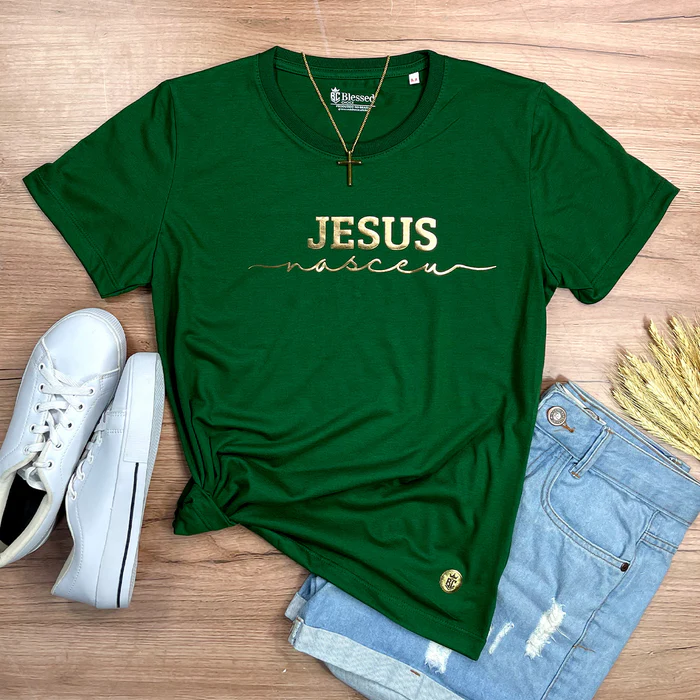 Camiseta Fem. verde Jesus Nasceu