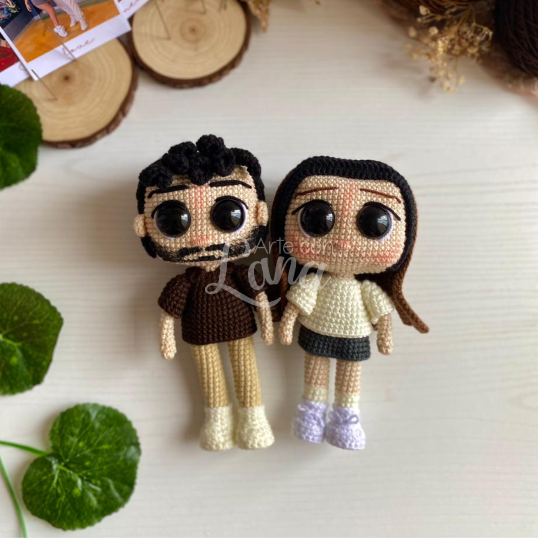 Pareja de amigurumis personalizados