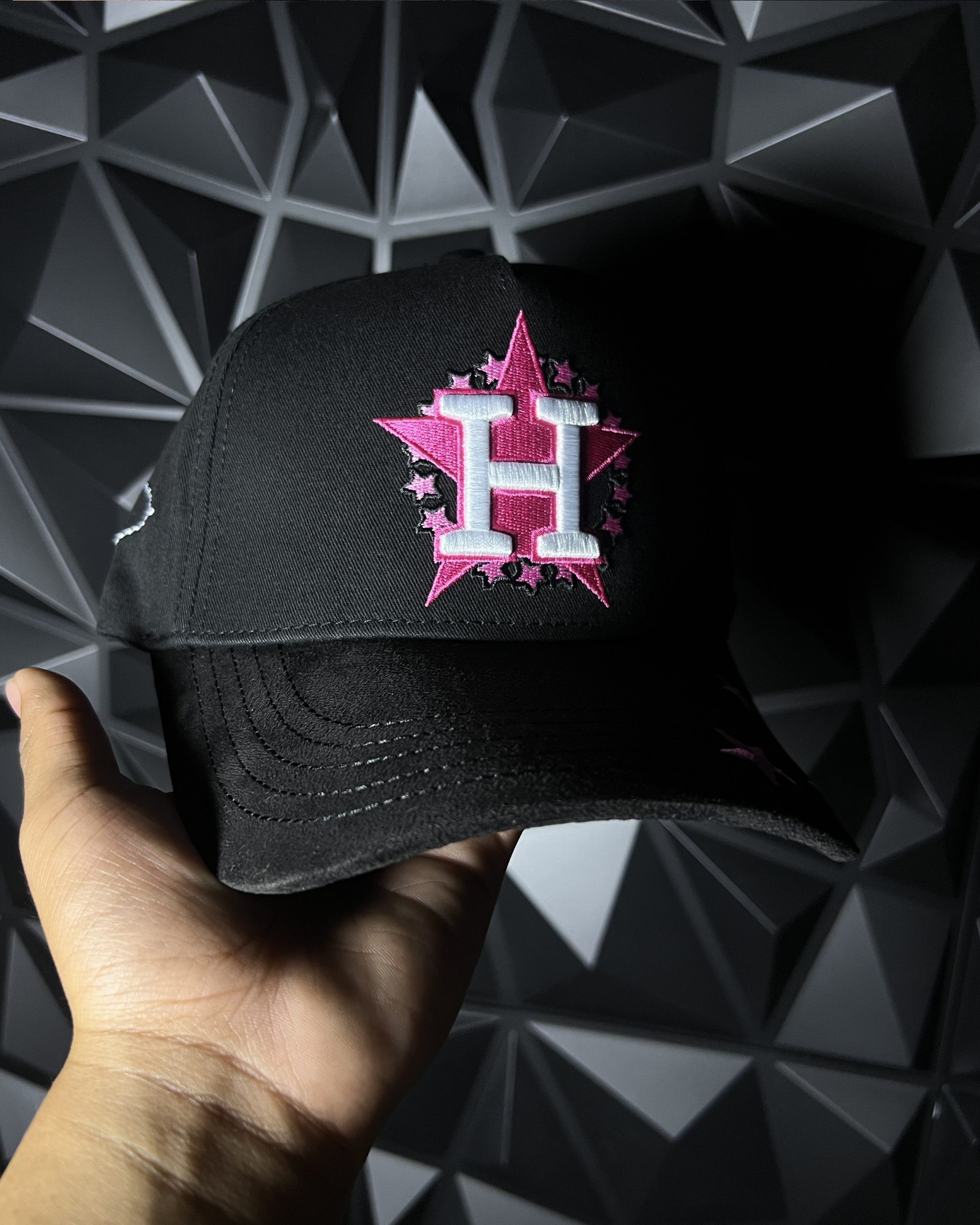 Dandy Hats X Junior H–Clave Ali 