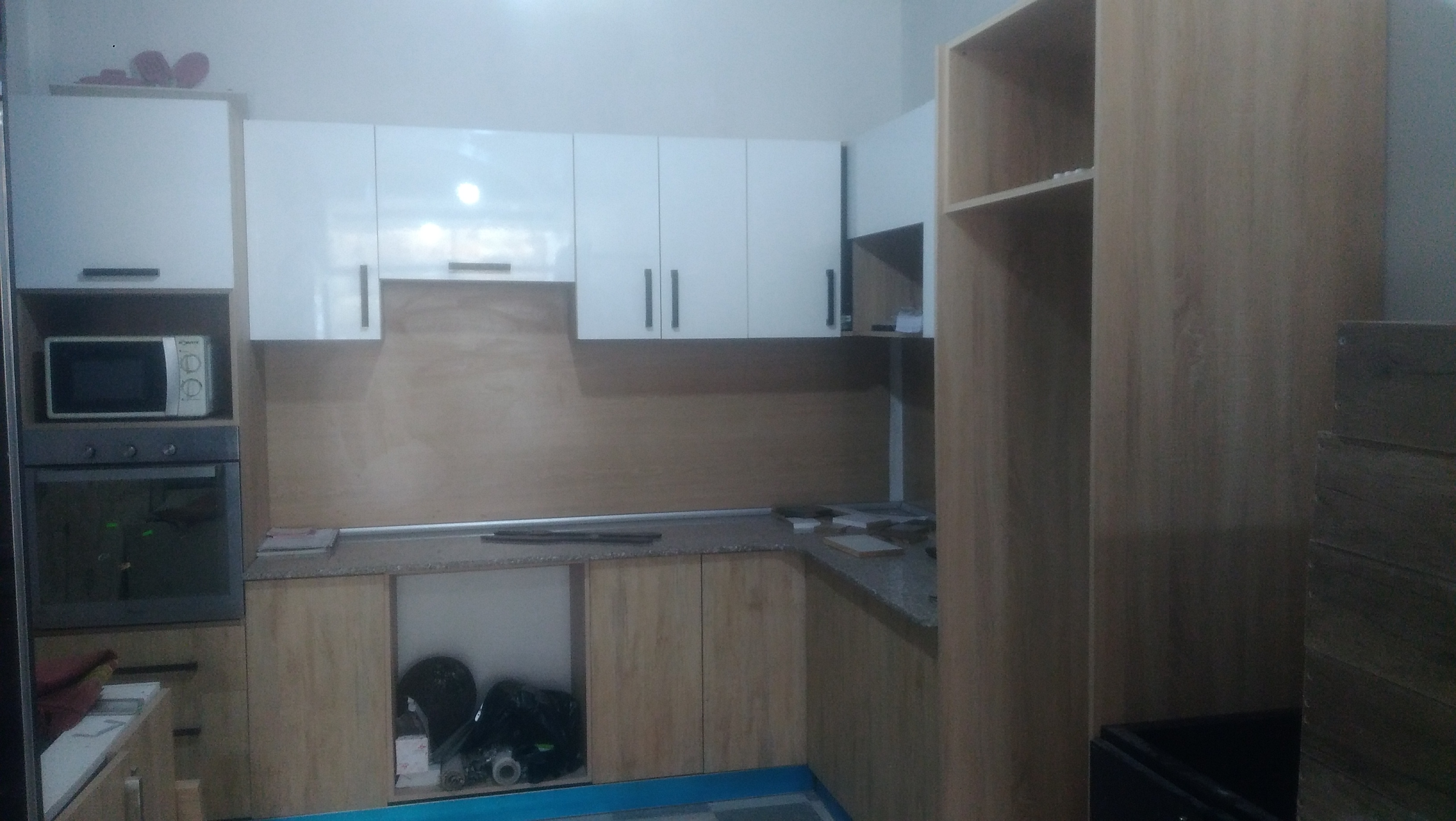 Modern L-Shaped Kitchen Cabinet Set