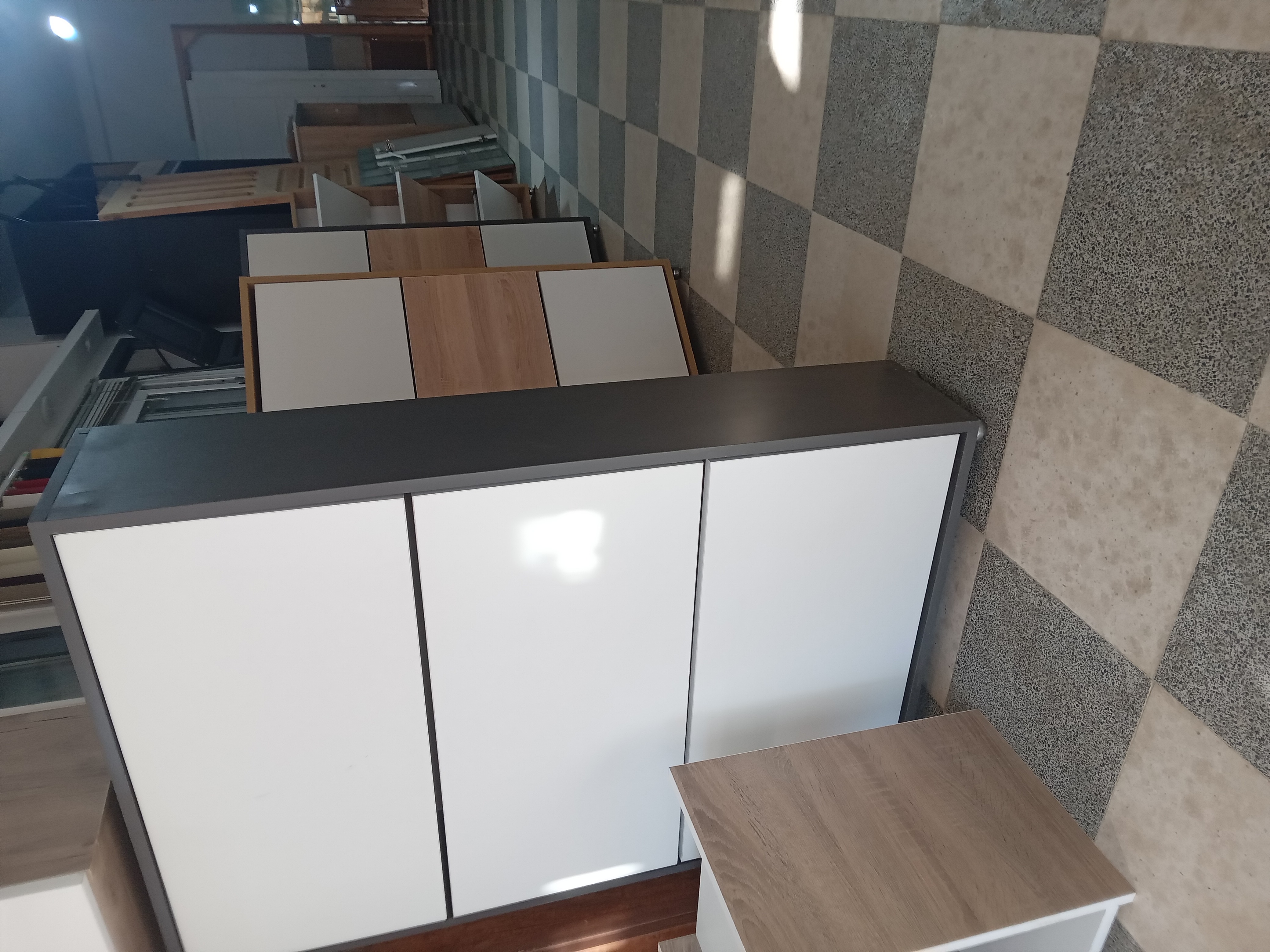 Meuble de chaussures 