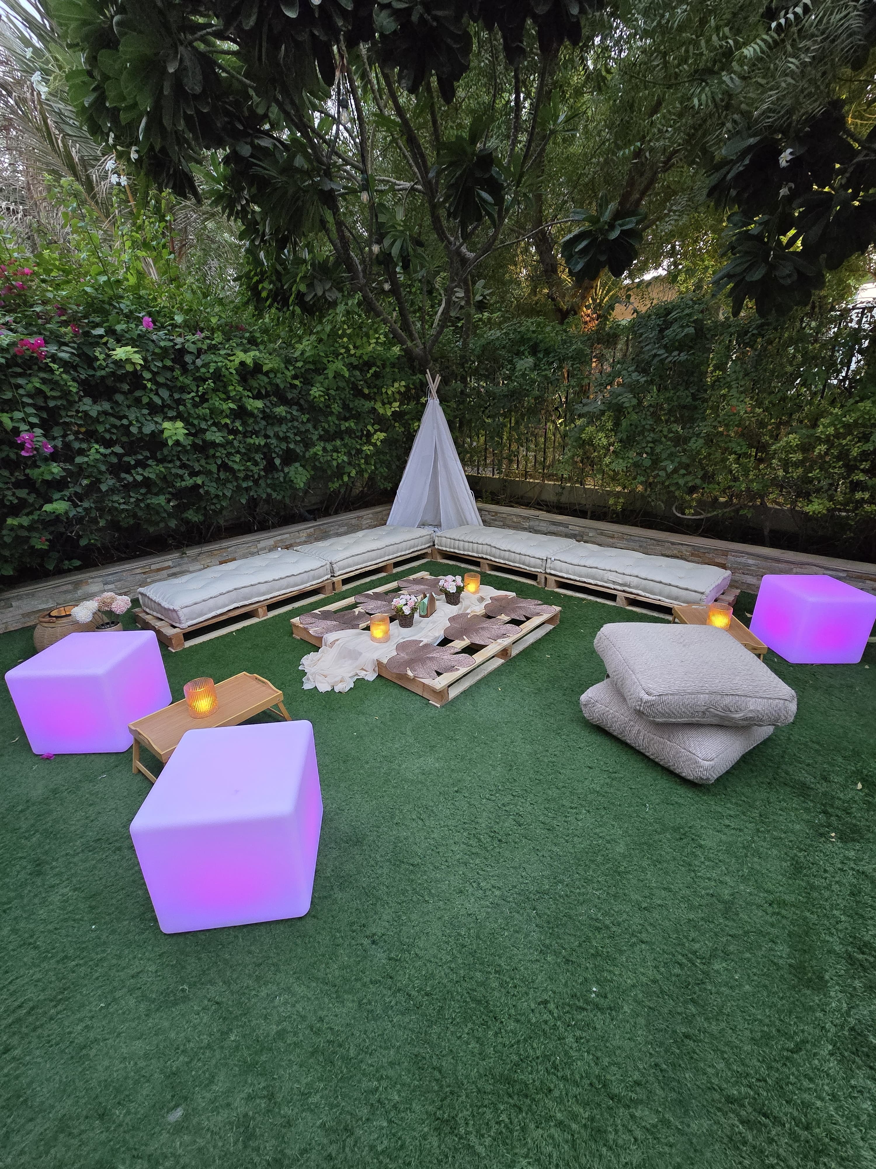 Outdoor Lounge Furniture Set