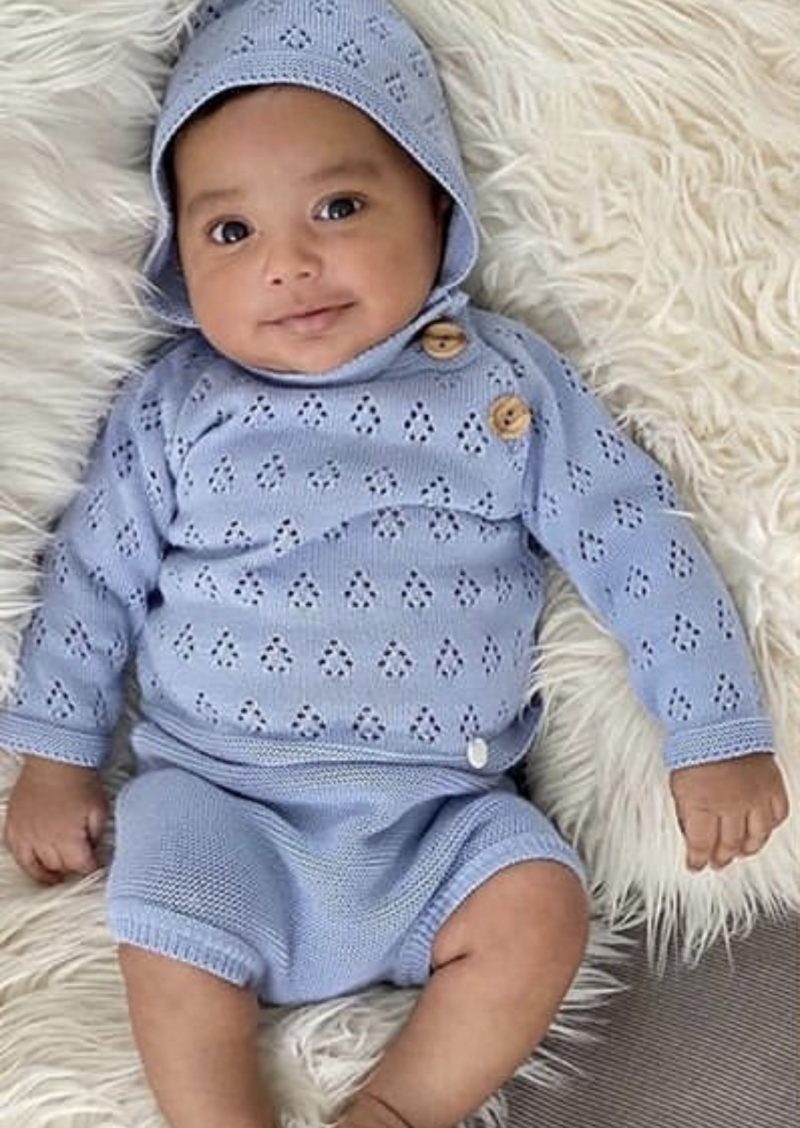 Conjunto de punto para bebé azul