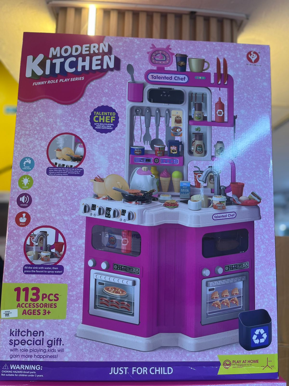 Cocina moderna de juguete