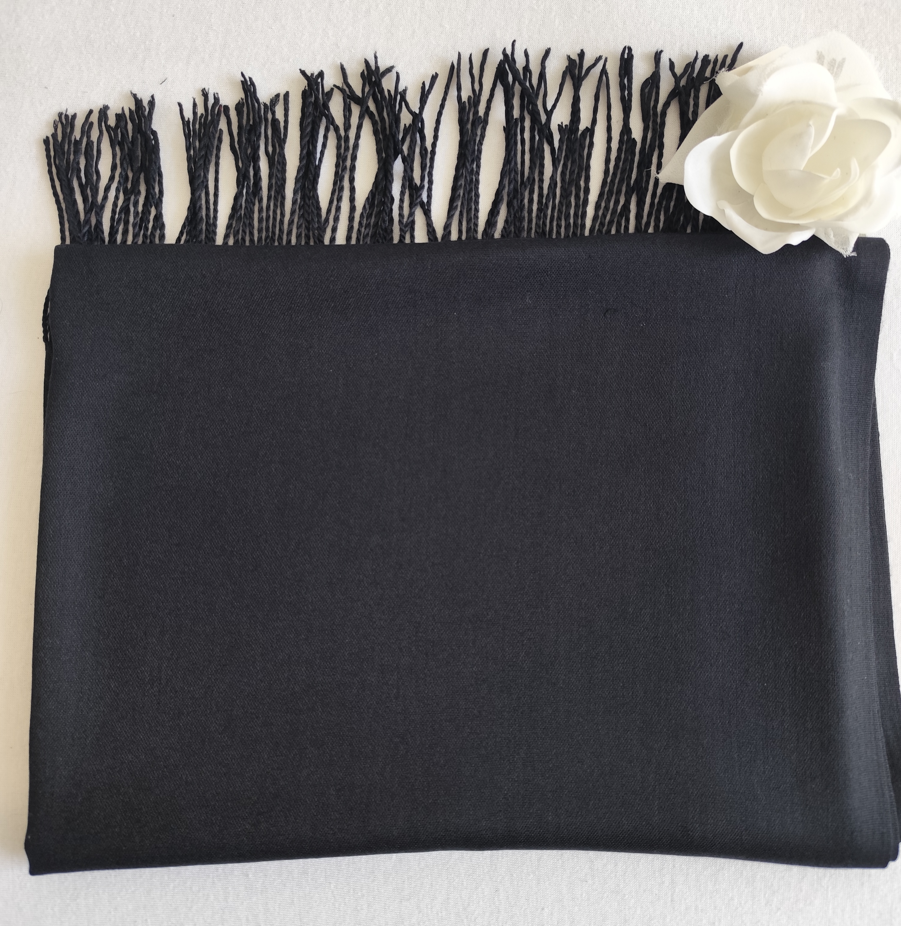 Voiles Pashmina de couleur noir avec franges