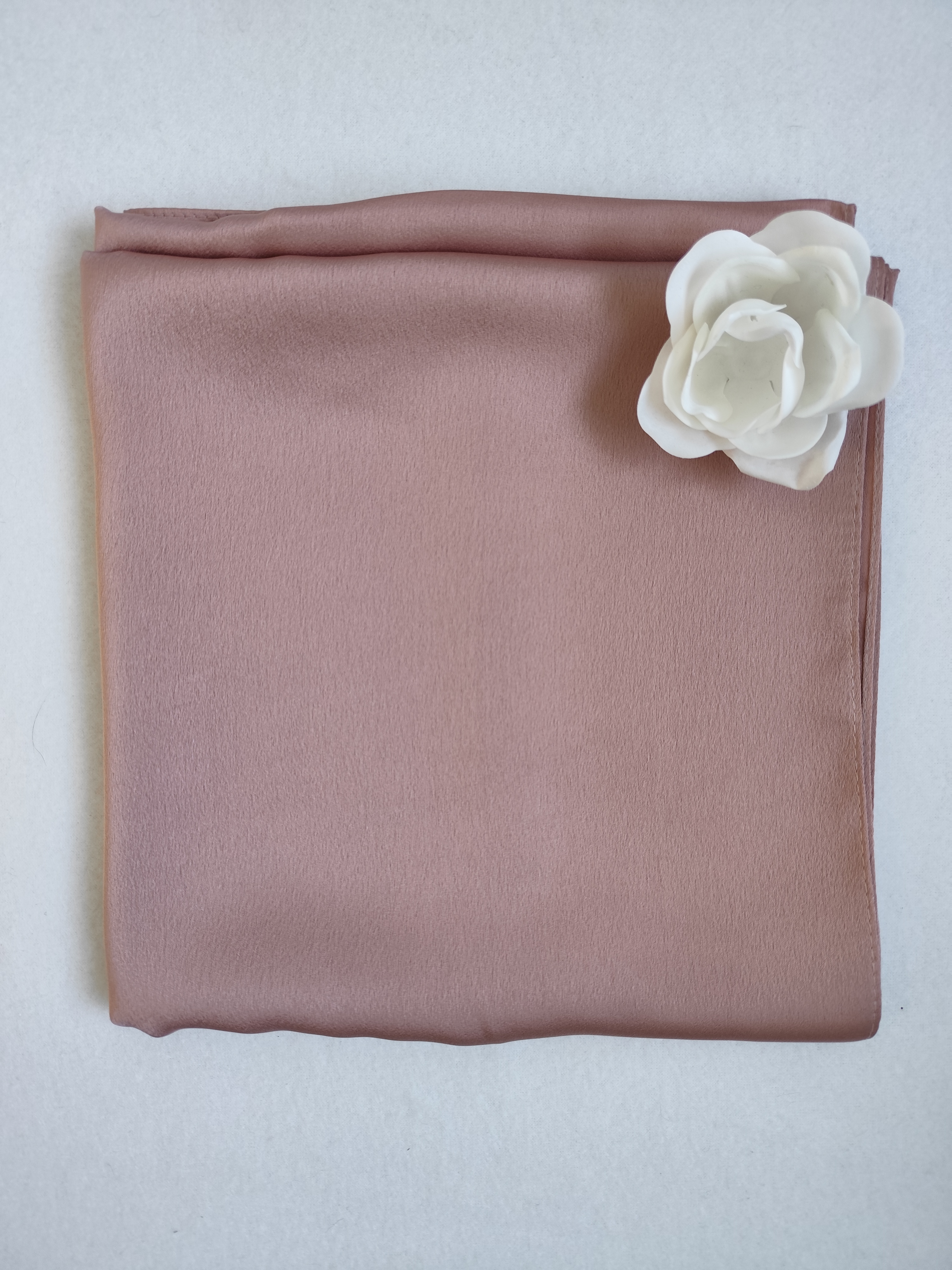 Voile satin couleur rose poudré