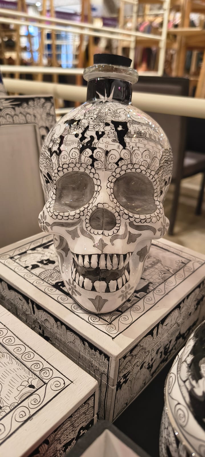 Botella Calavera decorativa y para rellenarse 