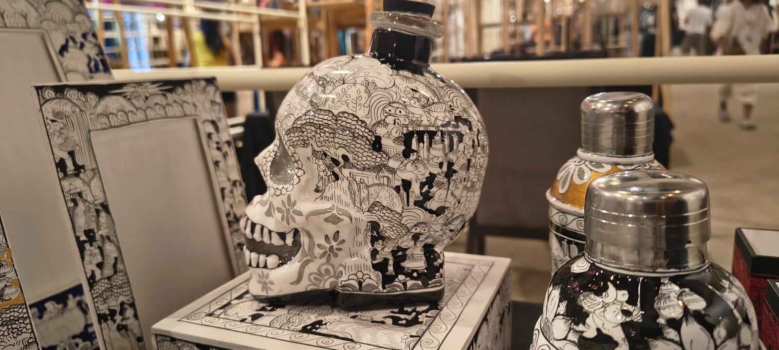 Botella Calavera decorativa y para rellenarse 