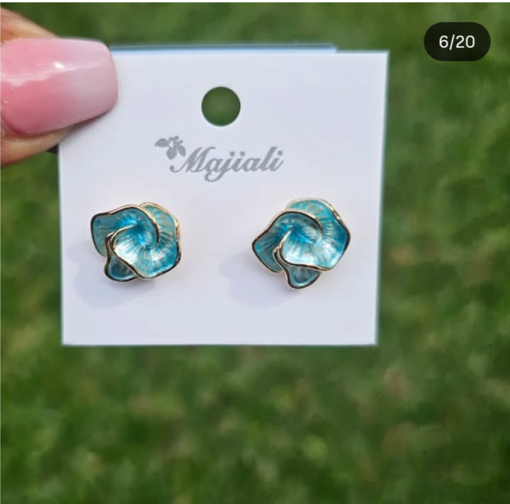 Majiali Blue Flower Earrings