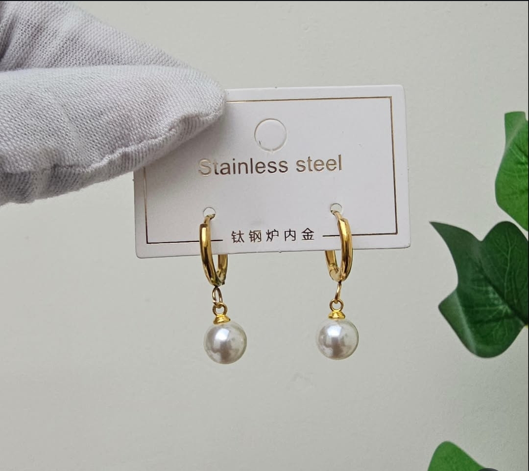 Gold Pearl Drop Earrings