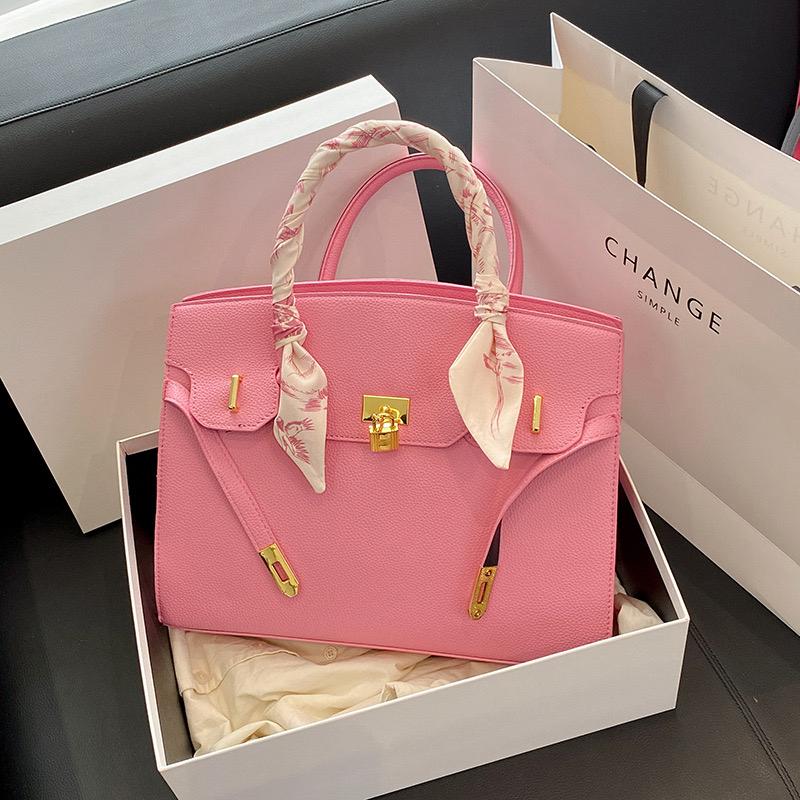 Elegant Pink Handbag