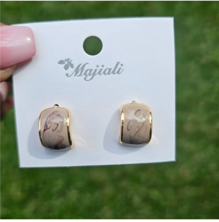Majiali Gold Tone Marble Earrings
