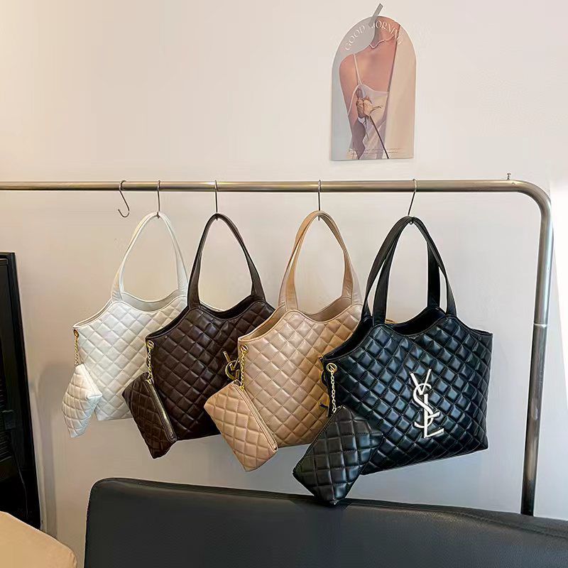 Quilted Handbag Set