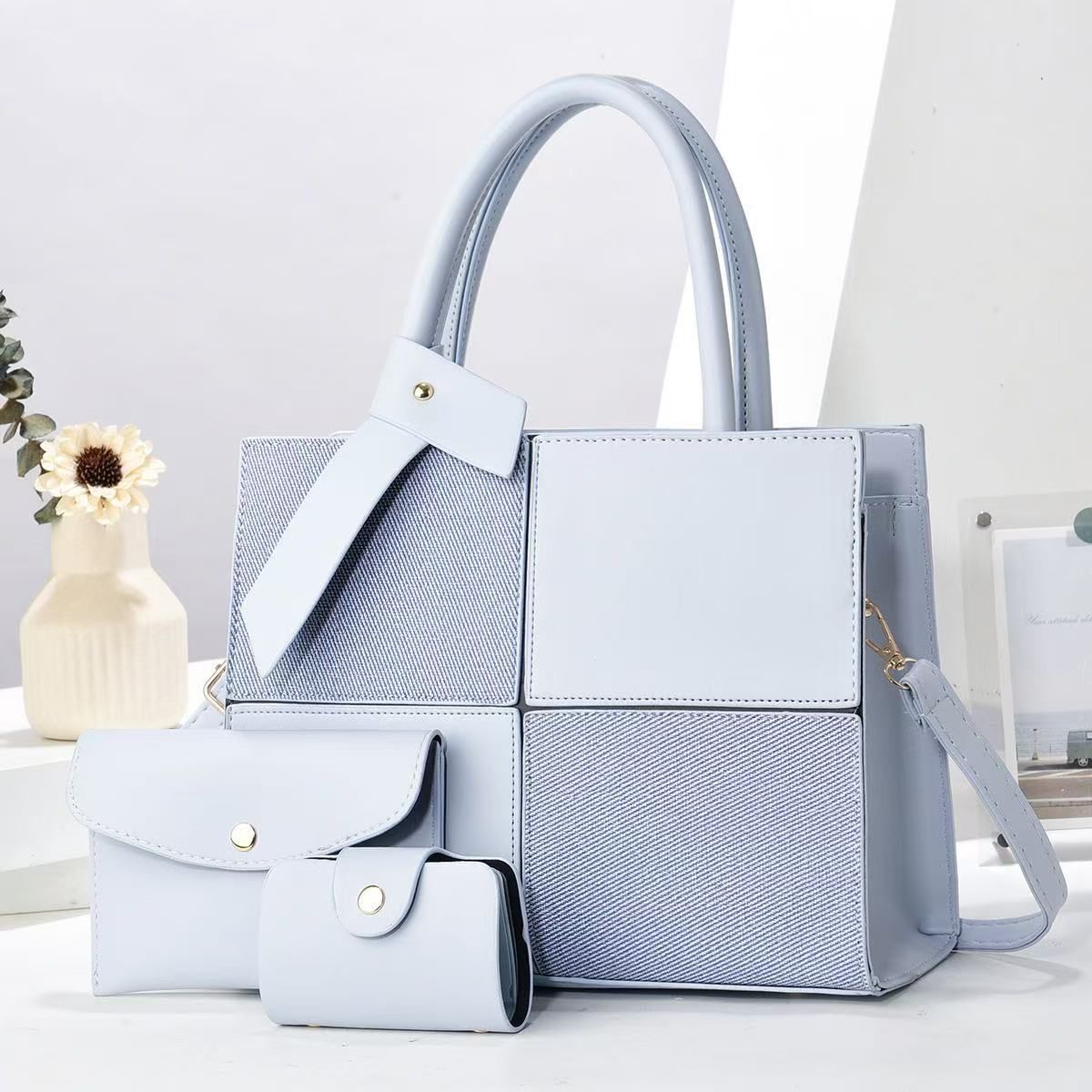 Elegant Light Blue Handbag Set