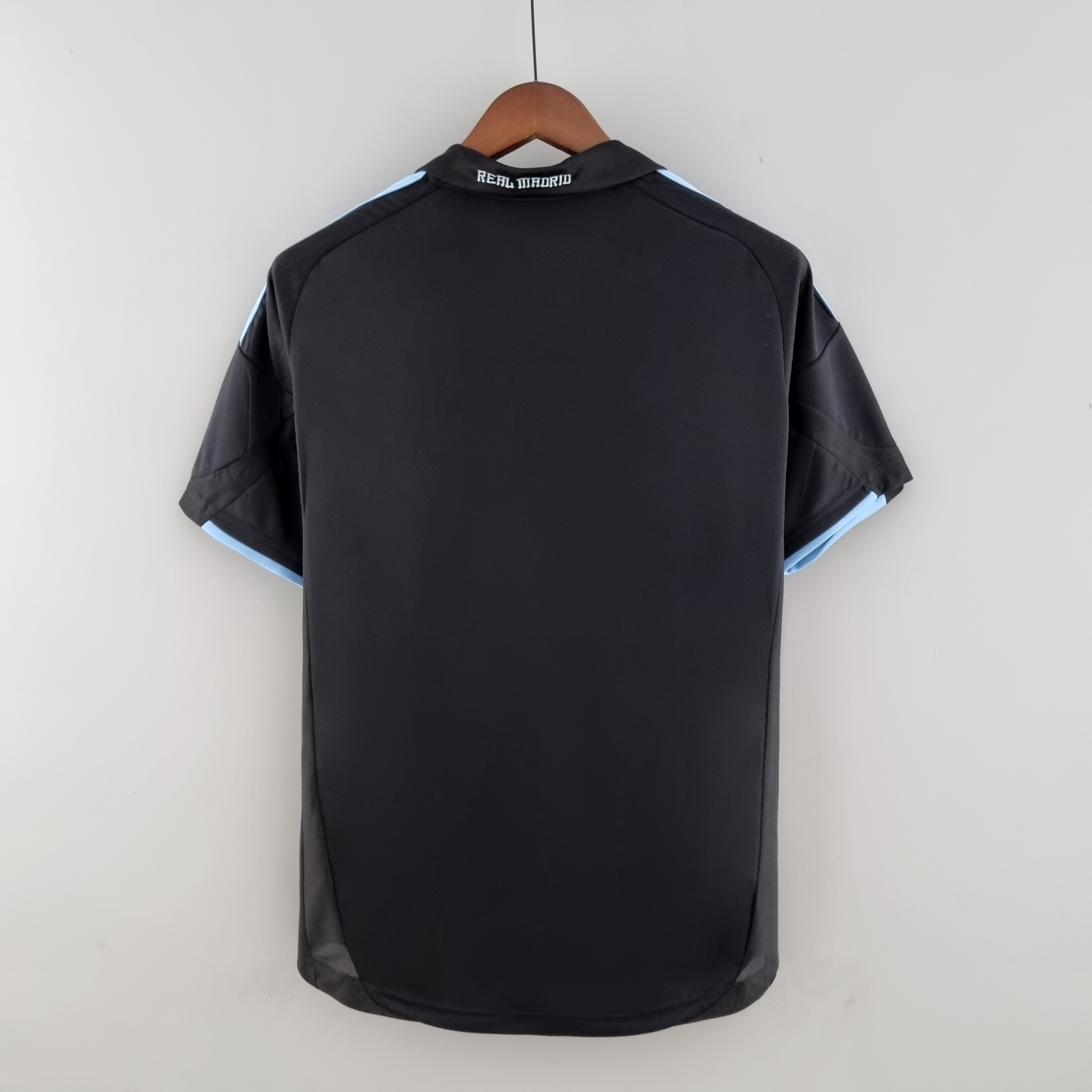 Camiseta Retro Real Madrid 2009/10