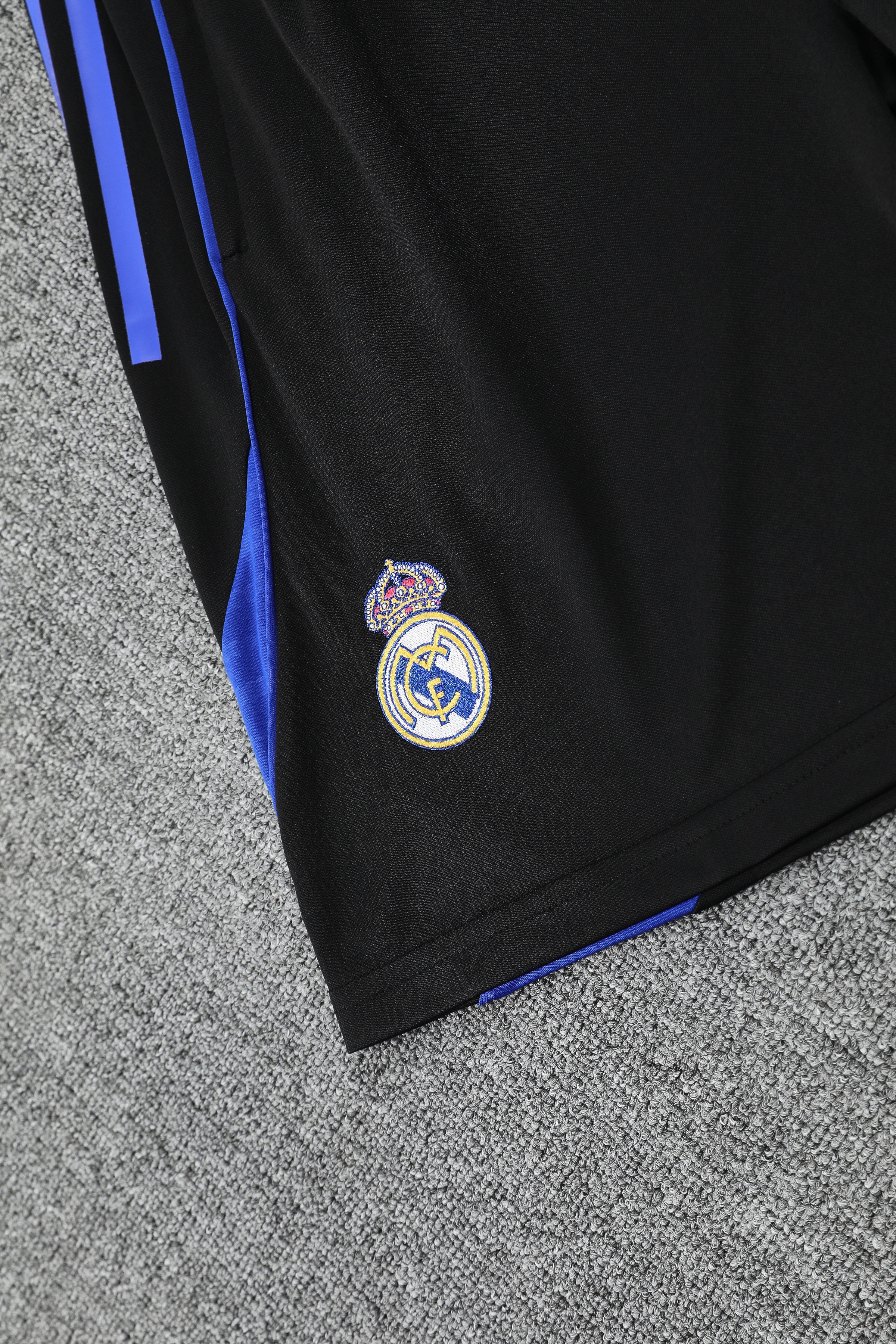 Edicion especial conjunto entrenamiento Real Madrid 2025/26 