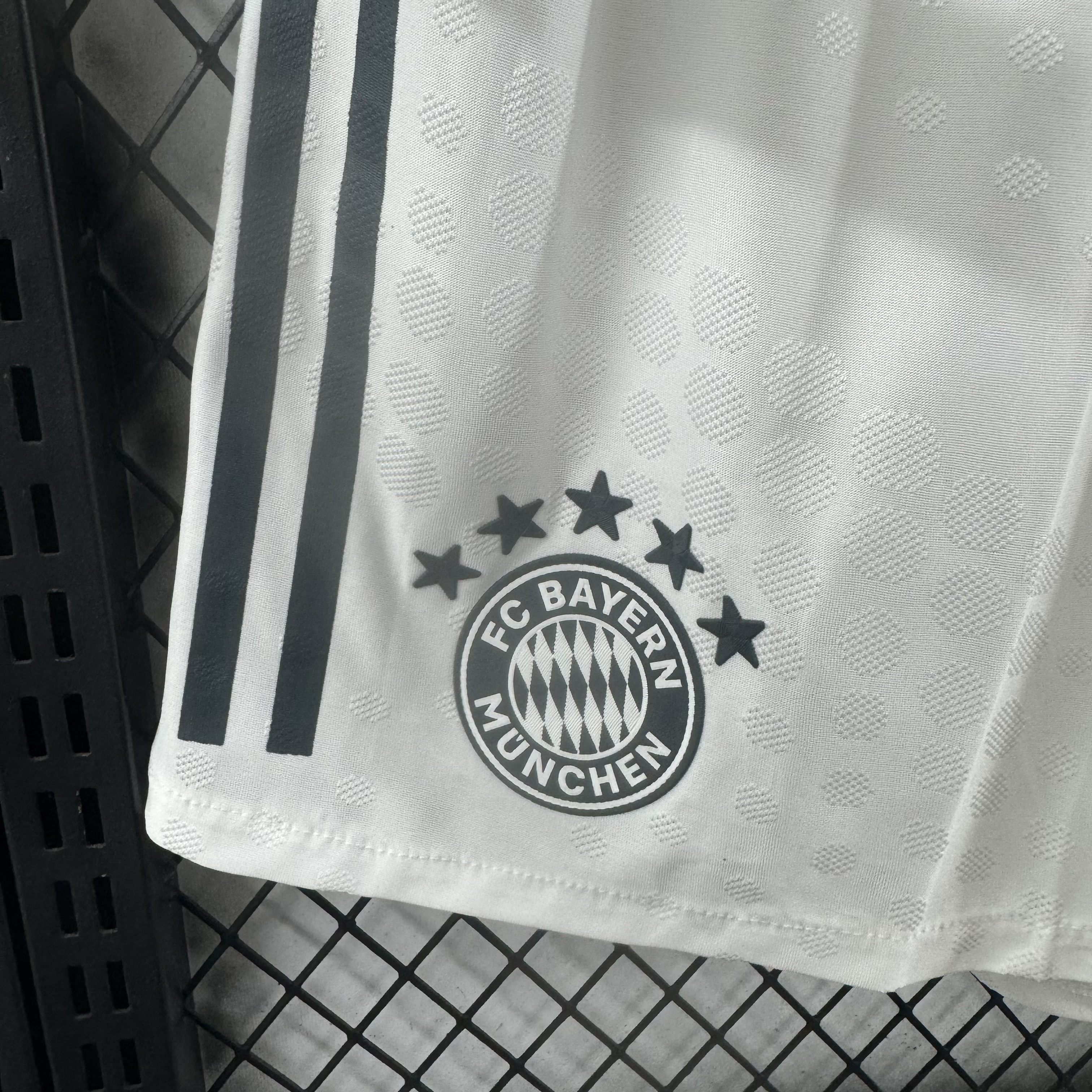 Pantalones cortos Bayern Munich 2025/26 (Segunda equipación)