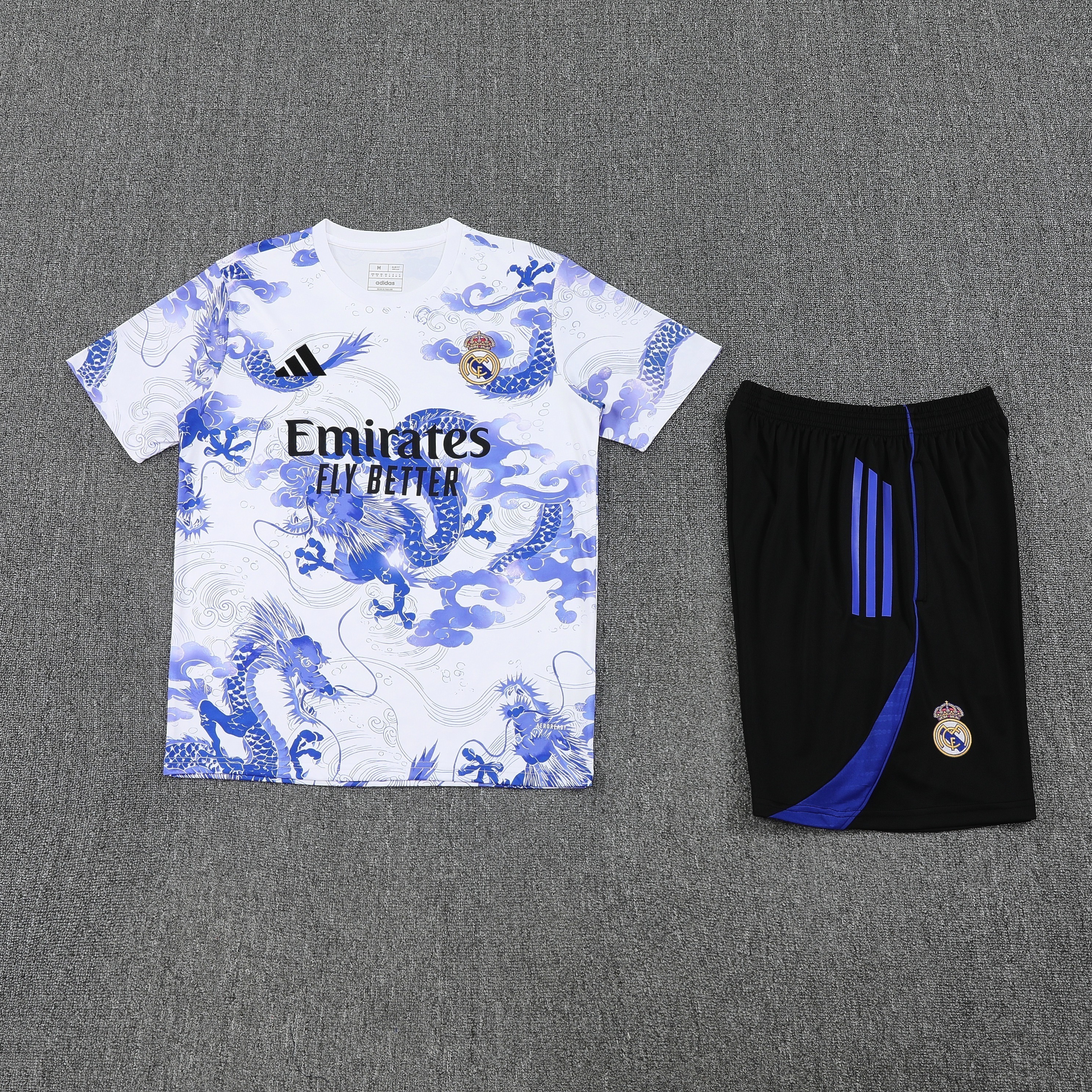 Conjunto entrenamiento Real Madrid 2025/26 blanco