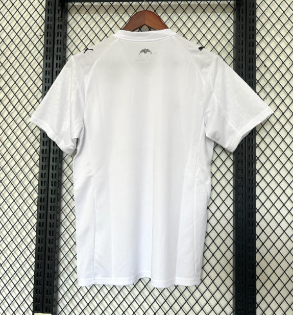 Camiseta del Valencia 2025/26