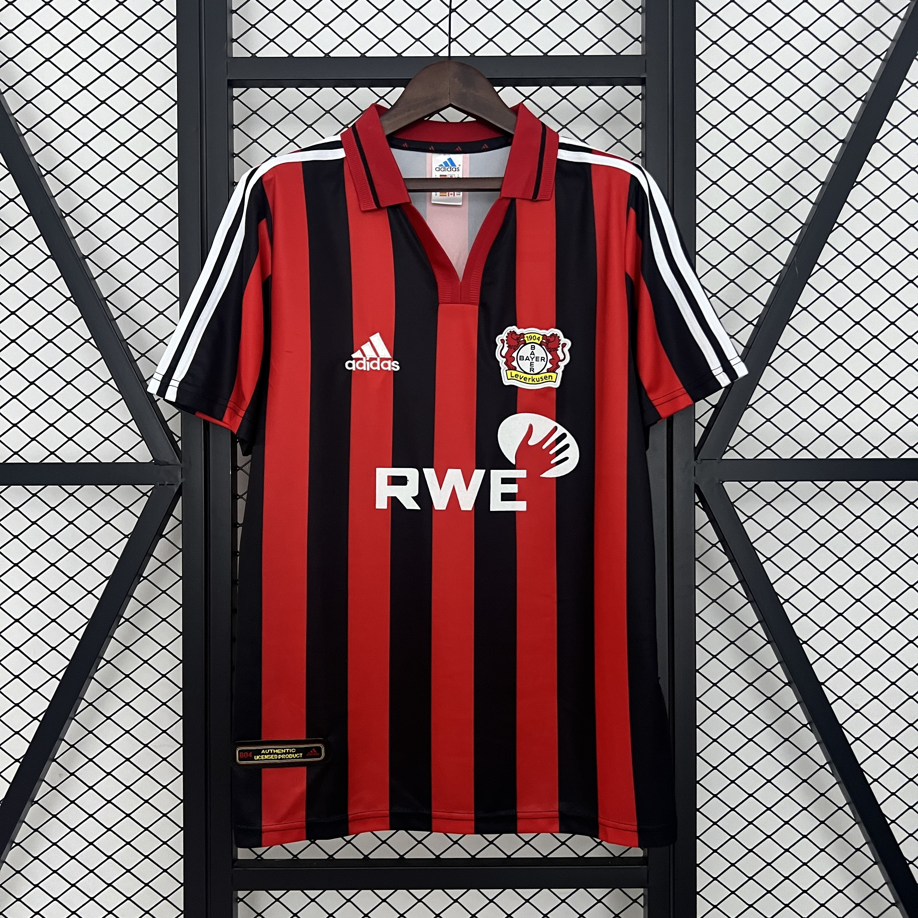 Camiseta Retro Bayer Leverkusen 2001/02  (Primera equipación)